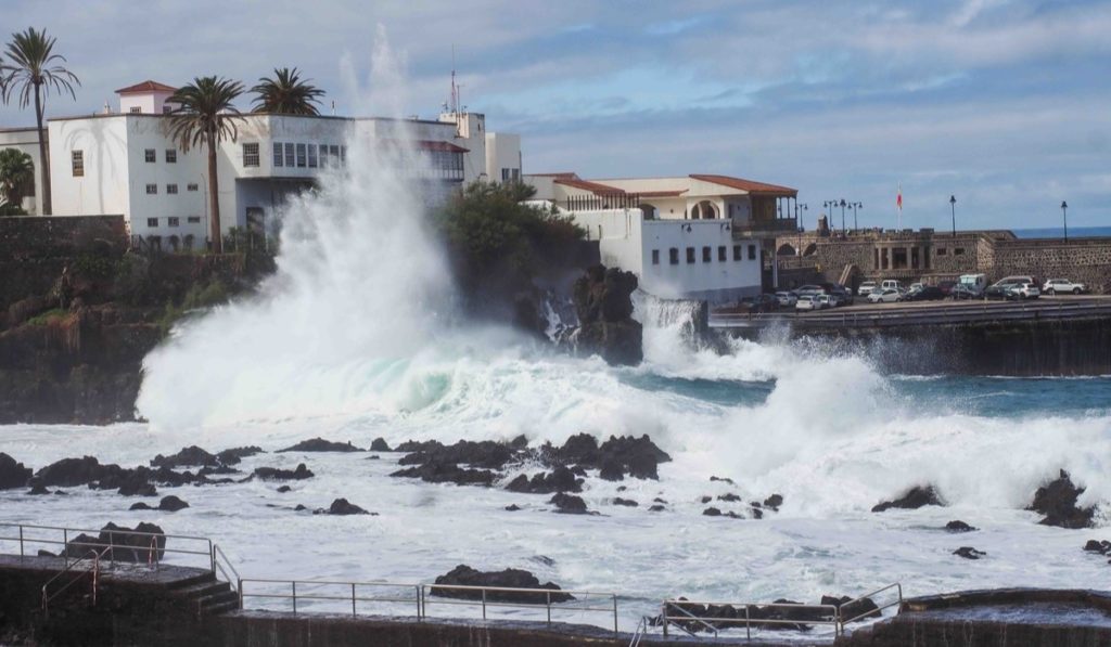 El Gobierno actualiza la alerta en Canarias y advierte de factores que incrementan el riesgo. Sergio Méndez
