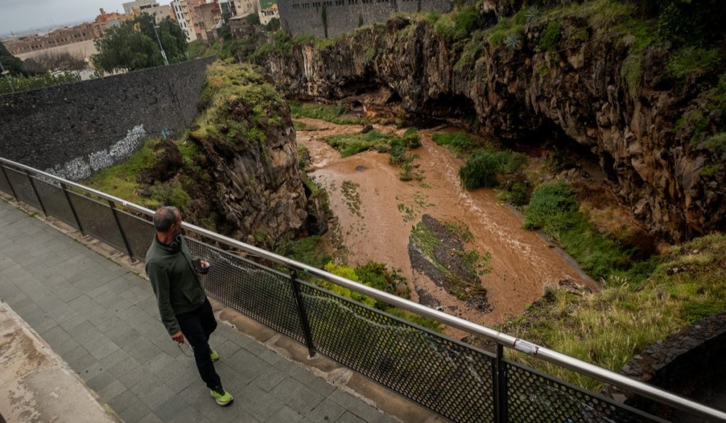 La borrasca Therese no da tregua a Canarias: n&uacute;cleos intensos podr&iacute;an dejar 120 litros de lluvia en las pr&oacute;ximas horas