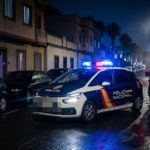 Sangre fría en el baño: la heroica maniobra de una agente de la Policía Nacional en Tenerife para evitar una tragedia