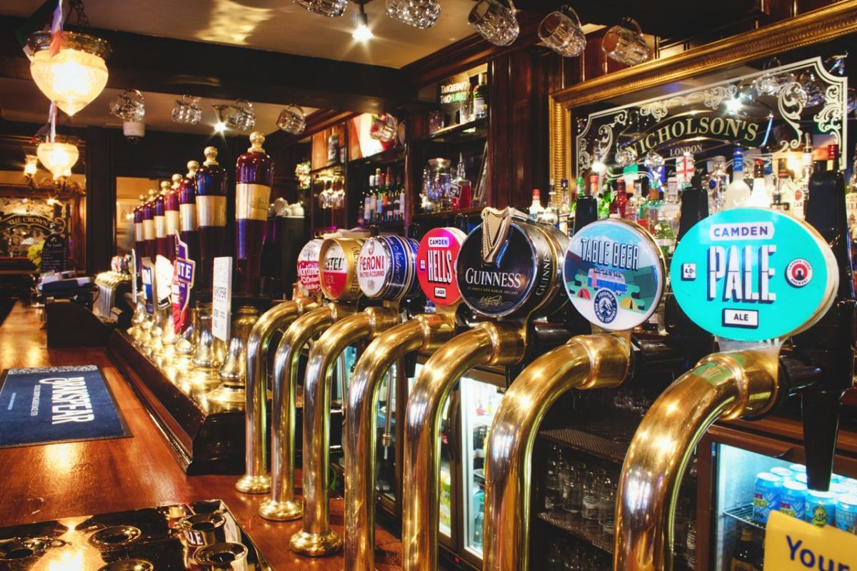 El pub barato más famoso de Londres y la panadería 'de culto' británica abrirán en Tenerife y los turistas ya lo celebran