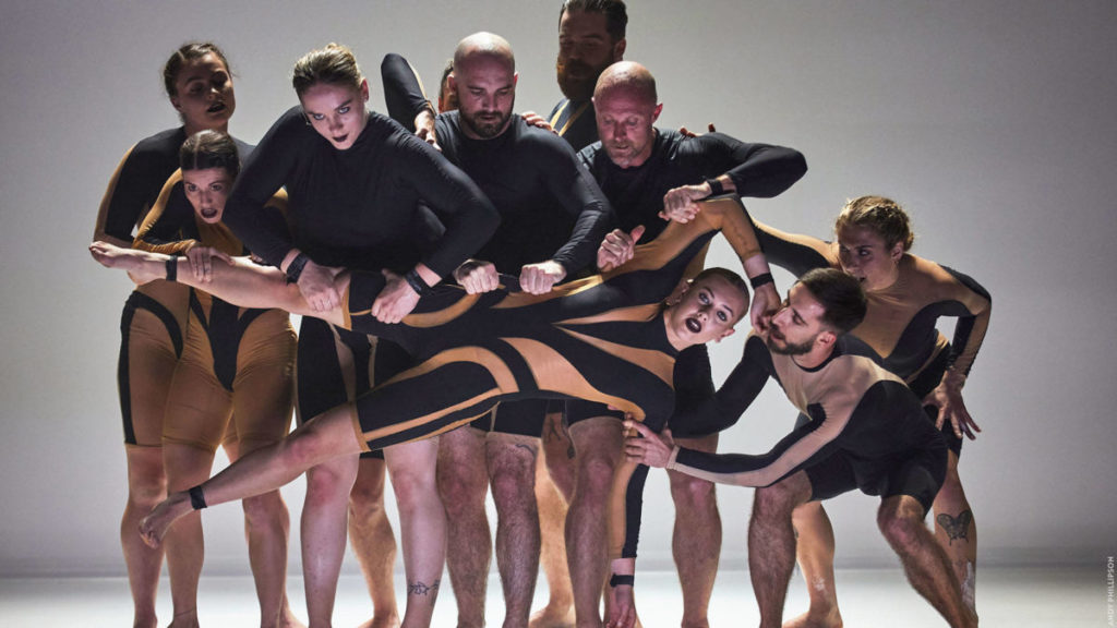 Mueca International Street Art Festival Reaches Peak With Global Circus Showcase