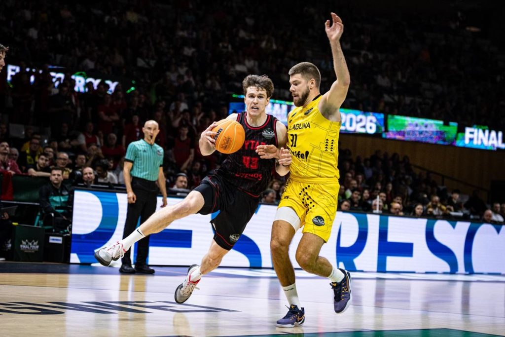 Rokas Giedraitis sufre rotura de ligamento cruzado anterior de la rodilla derecha