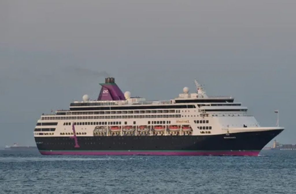 Alerta sanitaria en Burdeos: 1.700 personas confinadas en un crucero tras la muerte de un pasajero por gastroenteritis