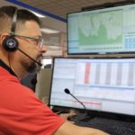 Un trabajador del servicio de emergencias 112 Canarias con el uniforme oficial de la dirección general de seguridad, en una imagen de archivo de recursos de emergencias en Tenerife