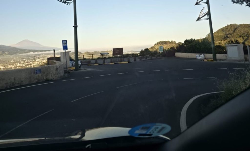 Paneles de información de control del tráfico, en la Cruz del Carmen.