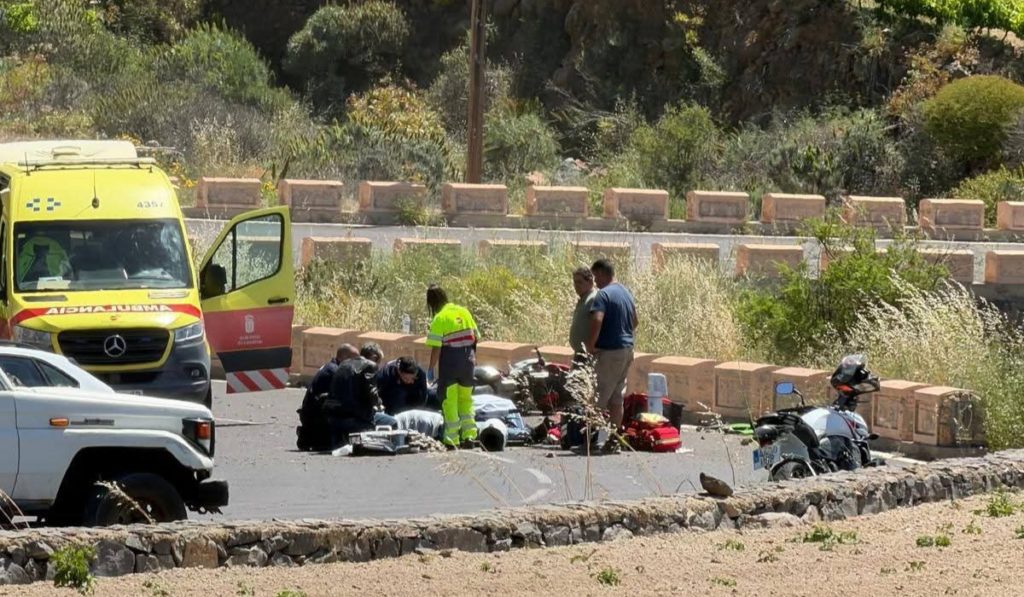Grave accidente en la TF-21: un helic&oacute;ptero medicalizado interviene de urgencia