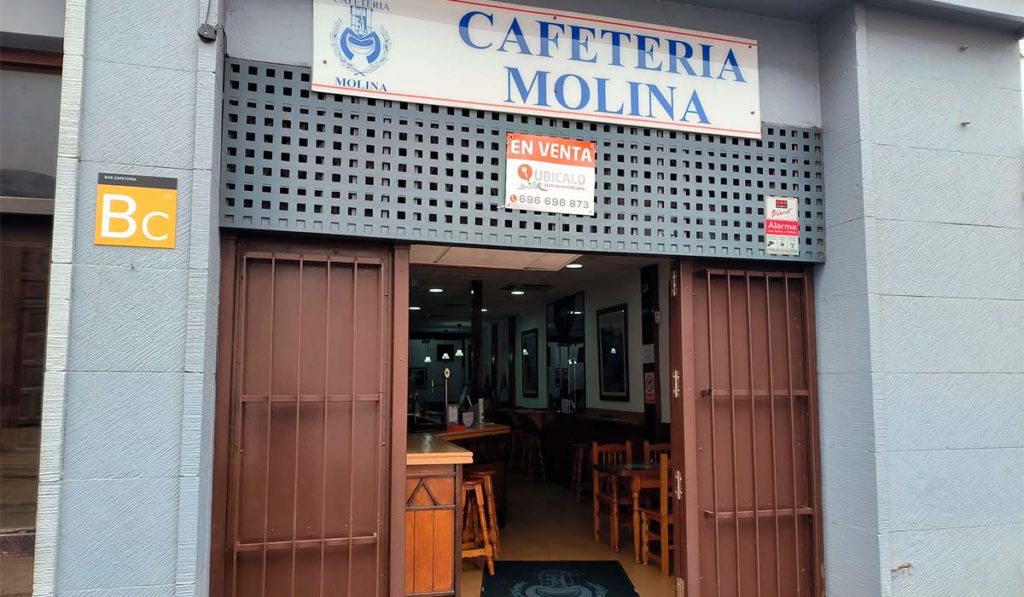 La conocida Cafeter&iacute;a Molina de La Laguna se vende tras 29 a&ntilde;os: &ldquo;La batalla est&aacute; perdida&rdquo;