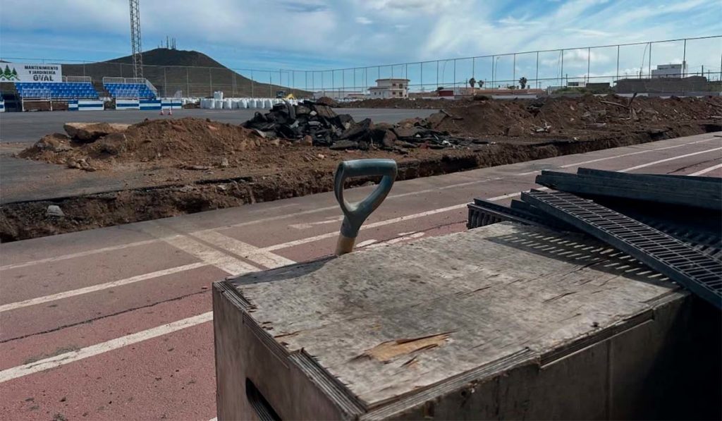 La fase I de la reforma del campo de Charco del Pino estará terminada en verano