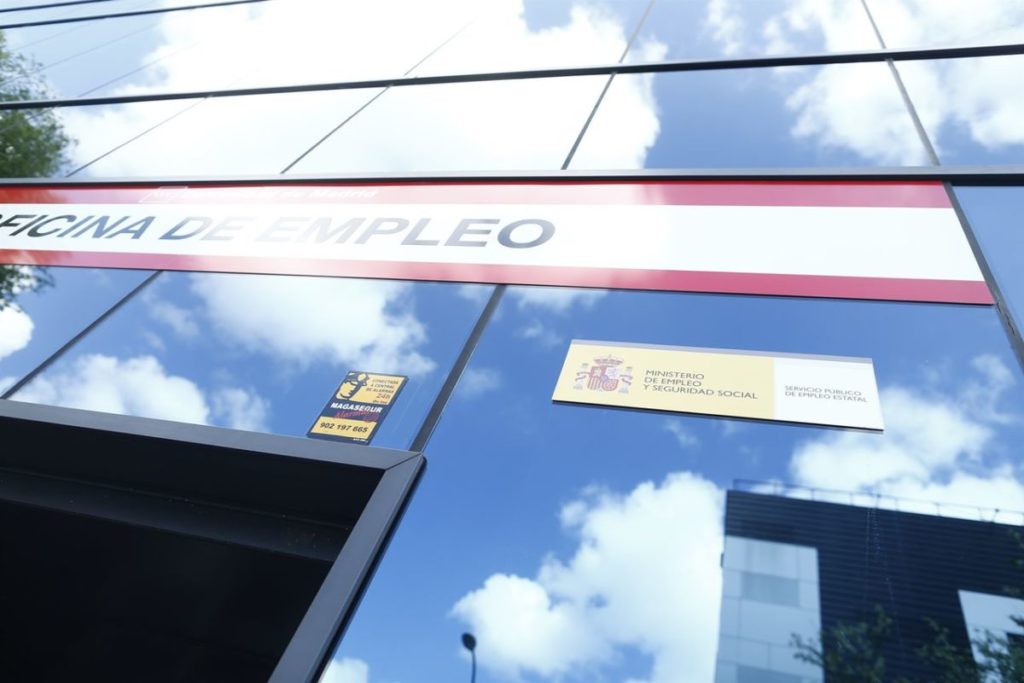 Canarias fue en septiembre la comunidad donde más bajó el paro: 4.156 desempleados menos