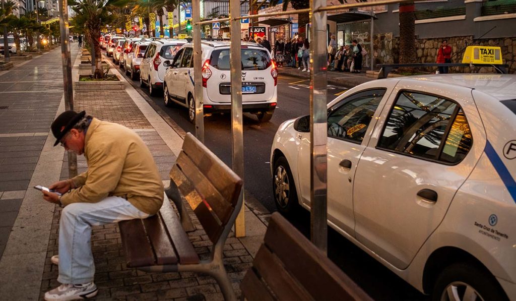 Ya hay fecha para la app y el WhatsApp para pedir taxi todo el año en Santa Cruz de Tenerife