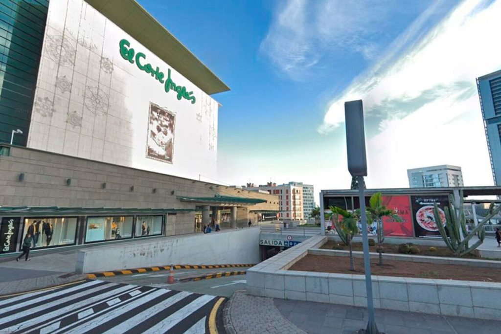Reformas en la plaza de El Corte Inglés por humedad en el parking