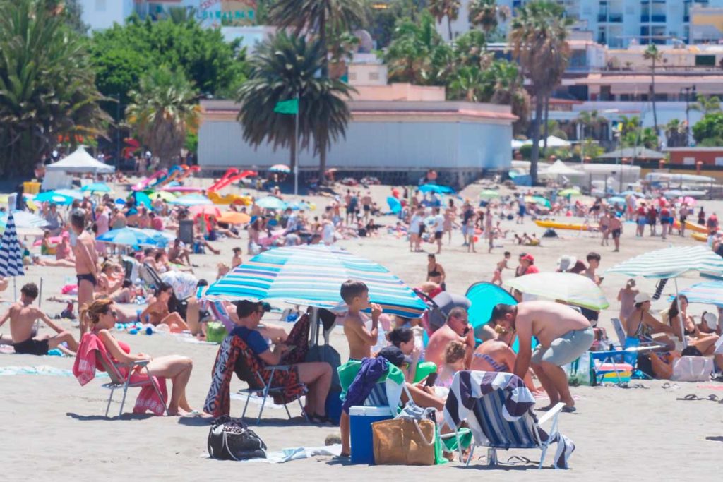 El turista canario ‘salva’ la bajada del mercado extranjero y nacional en Tenerife en el primer semestre