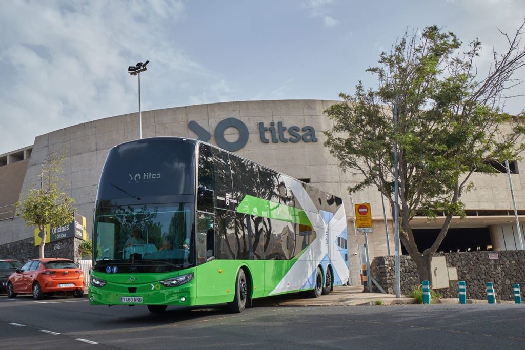 TITSA estrena todas sus guaguas de dos pisos: estas son todas las líneas