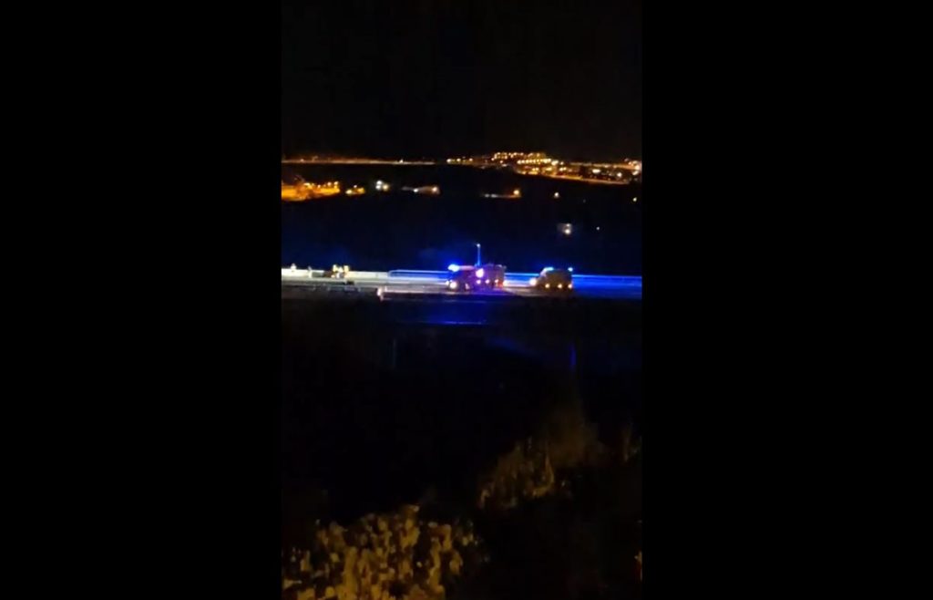 Accidente grave en la TF-1: varios veh&iacute;culos implicados y gran despliegue de bomberos