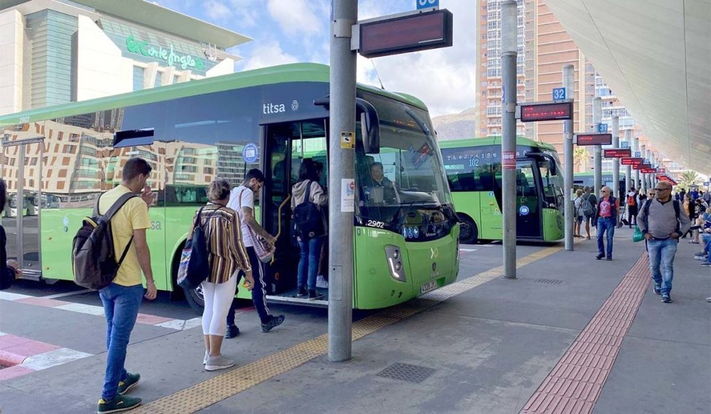 Titsa cambia desde hoy los horarios de varias líneas: vuelven las lanzaderas universitarias