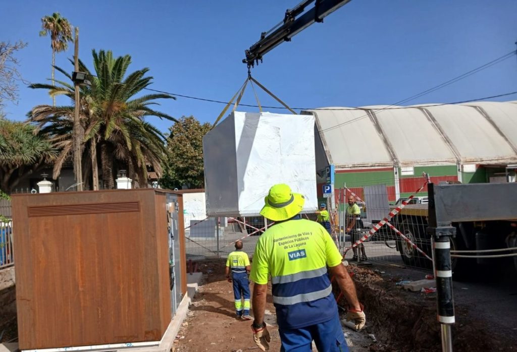 Comienzan a colocarse los primeros baños públicos en el casco histórico de La Laguna