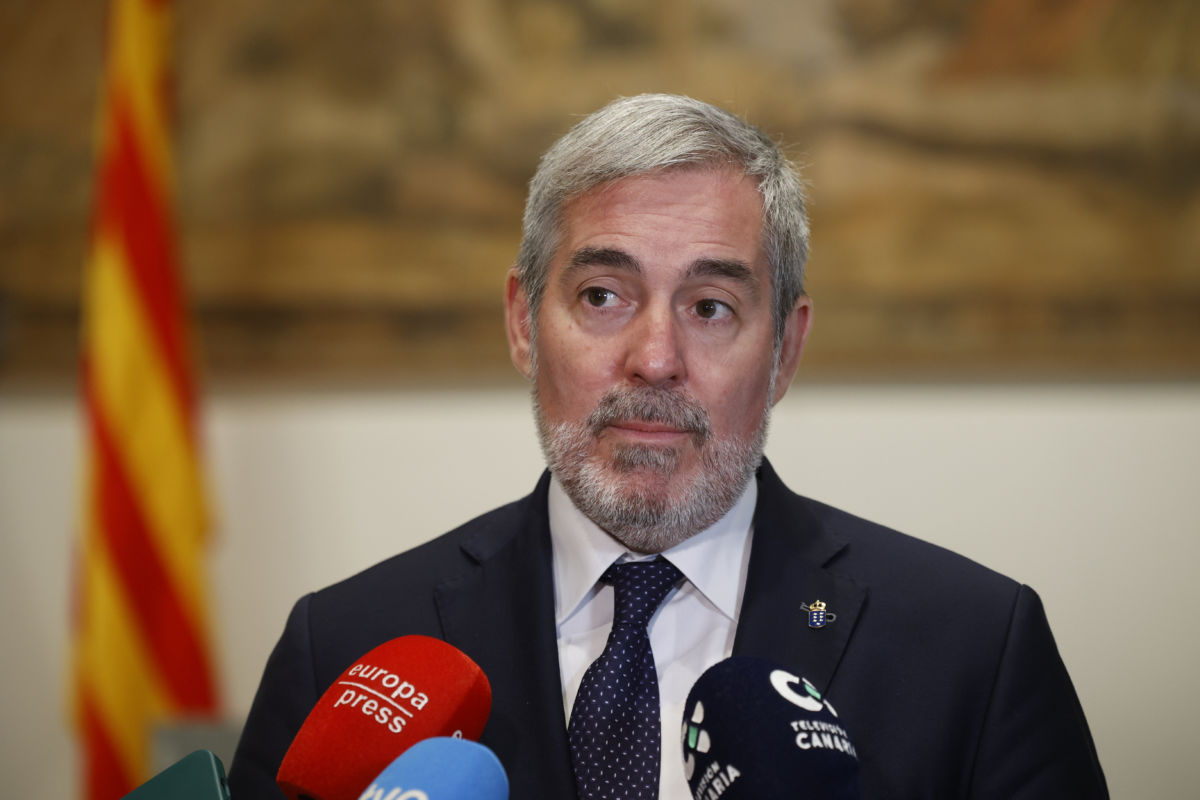 Fernando Clavijo avisa de un nuevo repunte migratorio en Canarias: "Más de 3.800 personas en poco más de mes y medio"