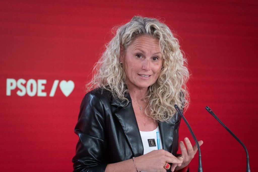 Dimite Montse M&iacute;nguez, portavoz del PSOE, tras la pol&eacute;mica inmobiliaria de su pareja