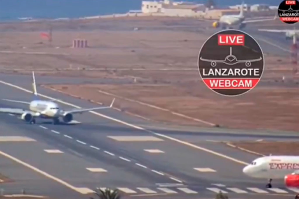 Incidente aéreo en Lanzarote: dos aviones coinciden en pista y alertan de falta de controladores