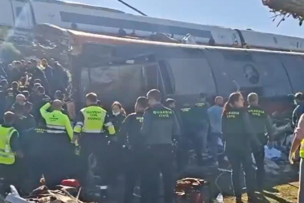 Tragedia ferroviaria en Toledo: al menos 64 muertos y un posible error humano