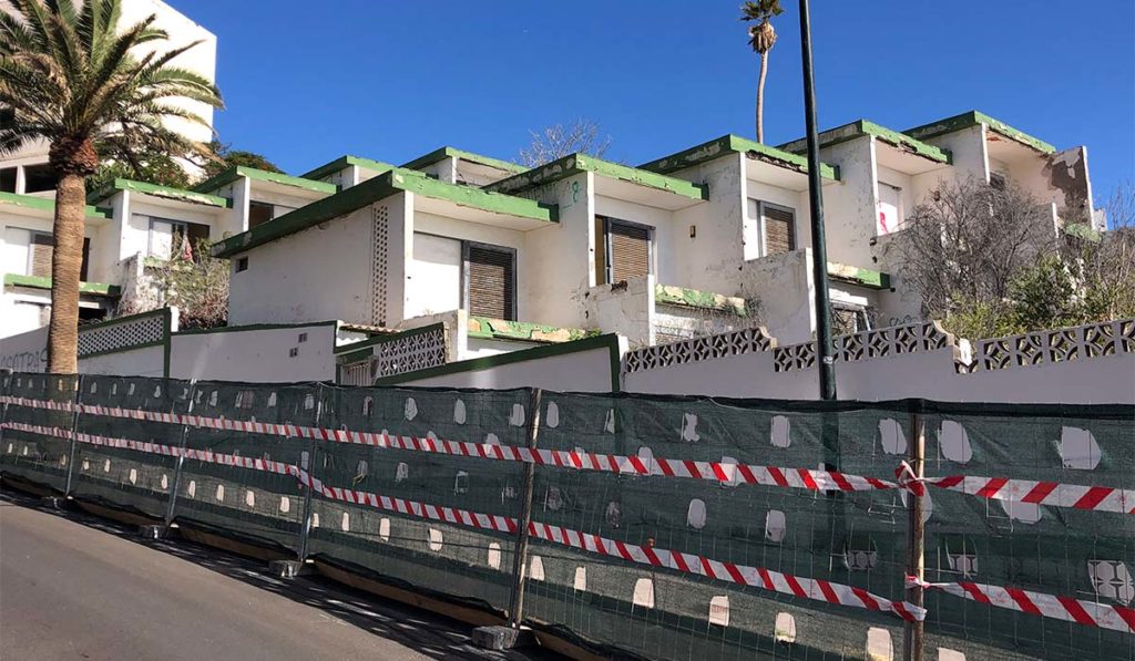 La demolición del hotel Tenerife Tour se prevé que dure tres meses